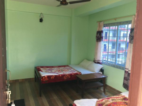 Гостиница Harry Guest House & Restaurant  Покхара